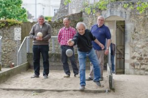 ┬®D.Drouet - Jeu traditionnel de boule de sable