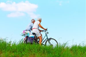 seniors à vélo