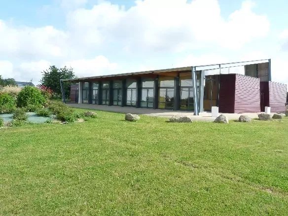 Salle Belisa vue de l'extérieur