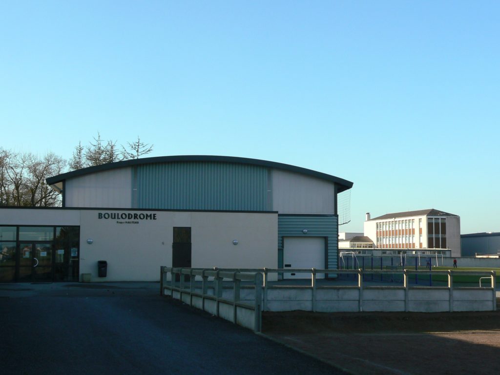 Bâtiment extérieur de la salle Roger Marteau du Boulodrome de la Pommeraye