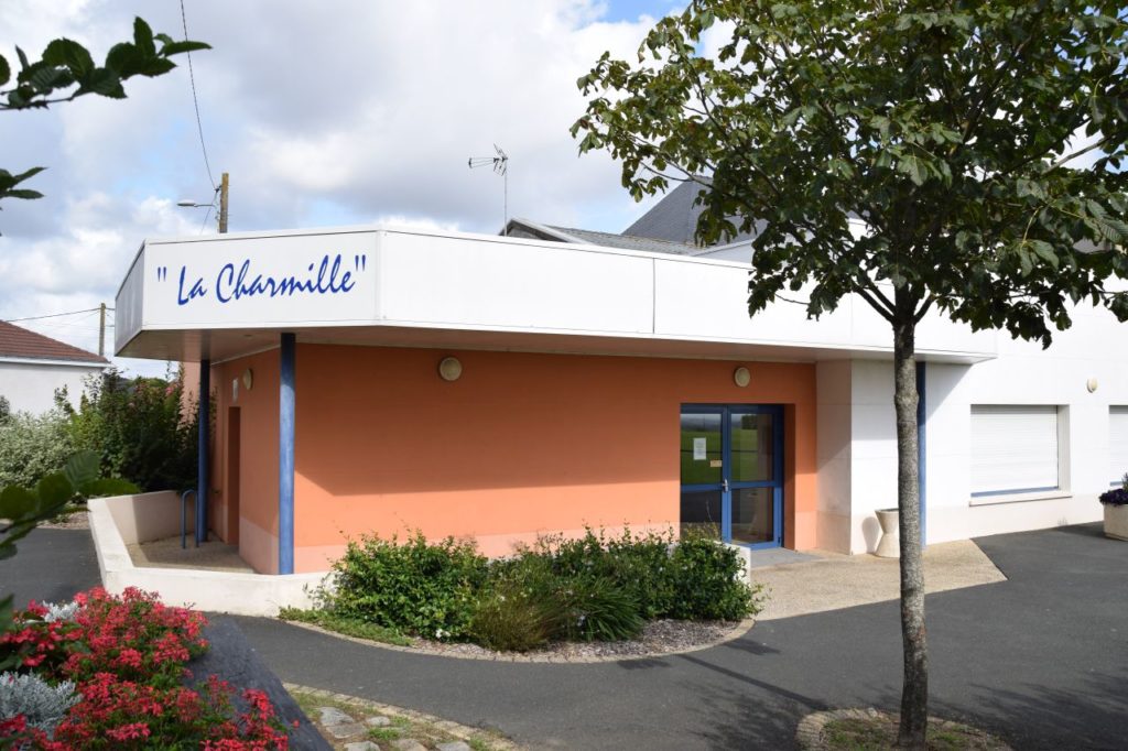 Bâtiment de la salle La Charmille à La Chapelle-Saint-Florent