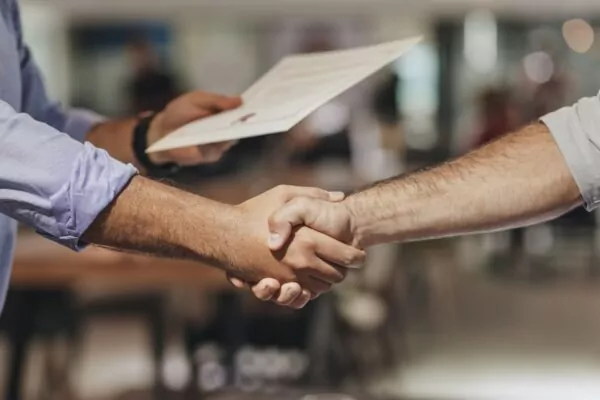Poignée de main