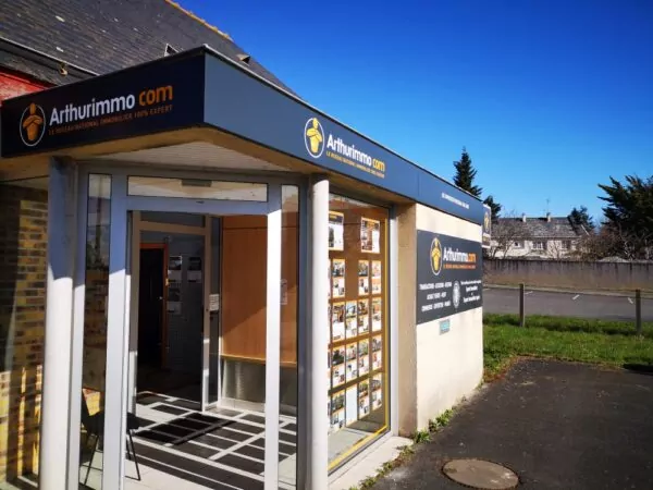 Bâtiment de l'agence immobilière ArthurImmo.com