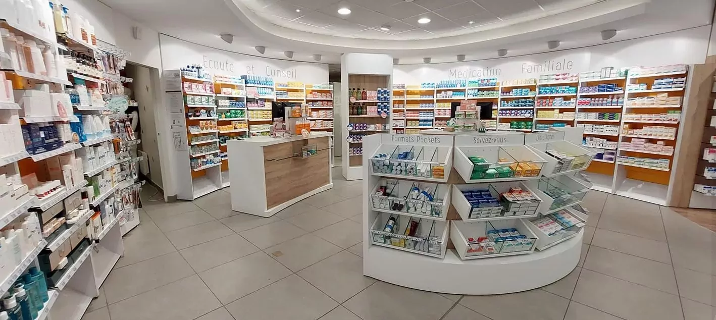 L'intérieur de la pharmacie des Mauges