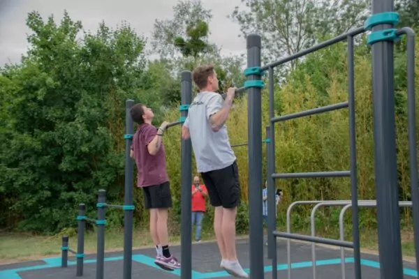 Equipement sportif à Mauges-sur-Loire : streetworkout à Saint-Florent-le-Vieil