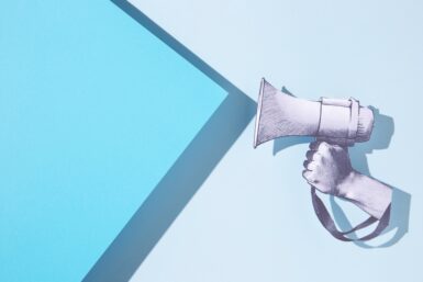 Mégaphone en dessin avec un document