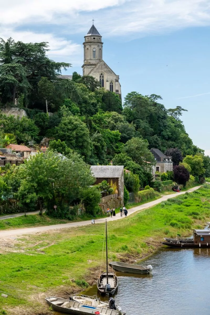 Saint-Florent-le-Vieil, Petite Cité de Caractère® de Maine et Loire, abbaye vue de la Loire par Sébastien Gaudard