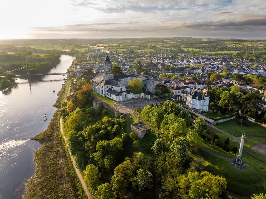 Saint-Florent-le-Vieil, Petite Cité de Caractère®, vue du ciel de Maine et Loire par Sébastien Gaudard